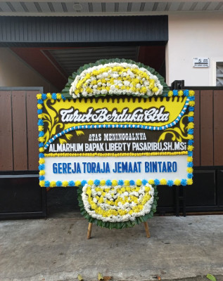 Papan Bunga Duka di Pangeya