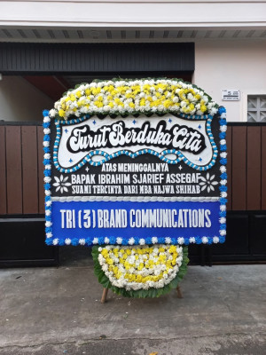 Papan Bunga Duka di Pangeya